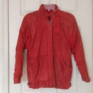 Gallery 100% Genuine suede leather jacket w/high neck, pockets, medium filling.